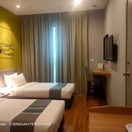 Singgah Pengerang Hotel エクステリア 写真
